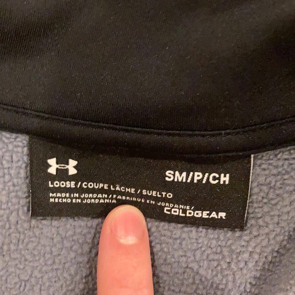 under armor pullover - Picture 2 of 3